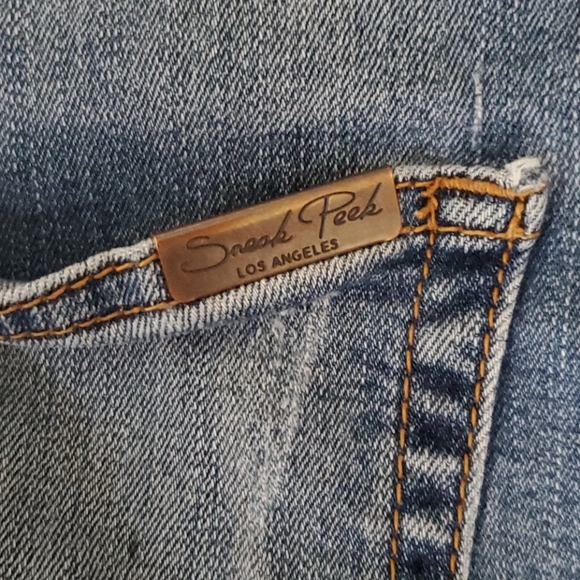 High Rise Denim Shorts - Picture 4 of 4